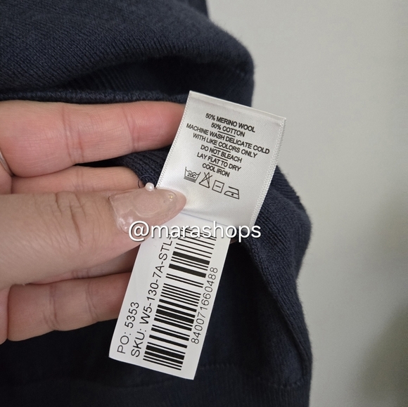 American Giant Men's Navy Merino Wool V-neck Sweater - Picture 5 of 5